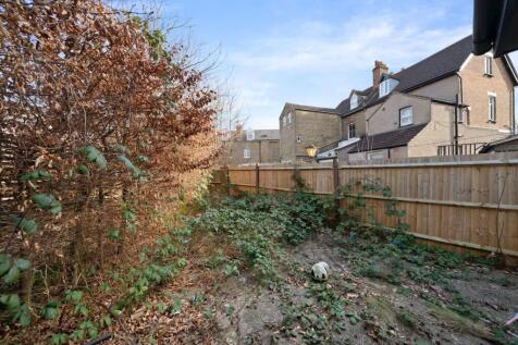13-9fa72361 - PropWorld - NS - Ground Floor Flat, 