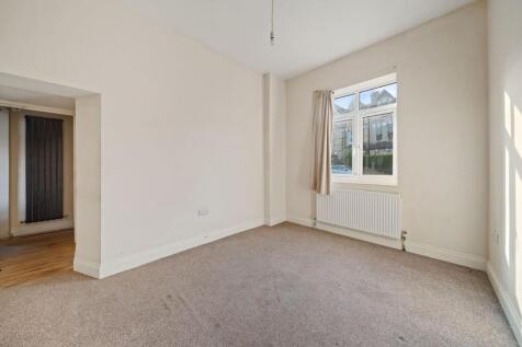 12-76b22361 - PropWorld - NS - Ground Floor Flat, 