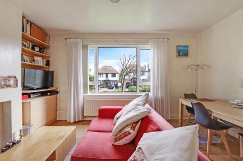 02-3ac3JHPropWorld - 6d Hall Drive - 4-medium.jpg