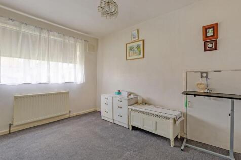 07-727bJHPropWorld - 6d Hall Drive - 19-medium.jpg
