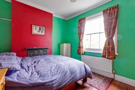 13-8c58JHPropWorld - 11 Homecroft Road - 37-medium