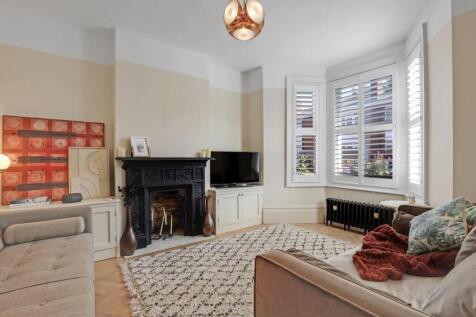 14-1d3fJHPropWorld - 27 Elderton Road - 40-medium.