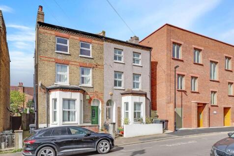 01-3a26JHPropWorld - 27 Elderton Road - 1-medium.j