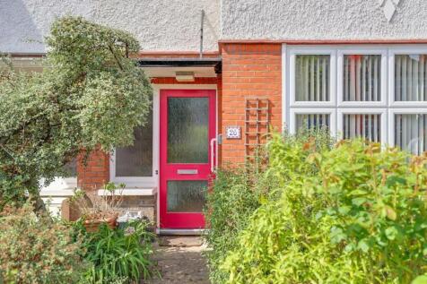 14-55c4JHPropWorld - 26 Tannsfeld Road - 40-medium