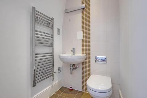 04-4359JHPropWorld - Flat 9, 2-4 Trewsbiry Road -1