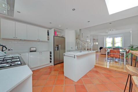 05-4b62JHPropWorld - 14 Elvino Road - 13-medium.jp