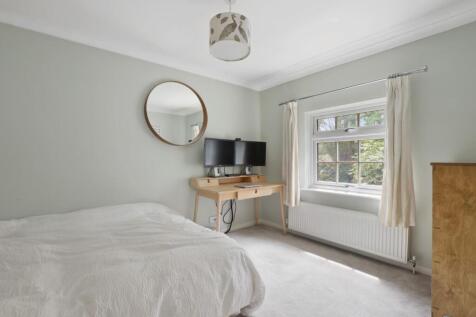 12-e138JHPropWorld - 60 Crystal Palace Park Road -