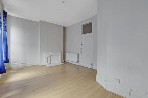 02-0d50JHPropWorld - 63b Sydenham Road - 4-medium.