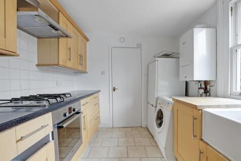 03-ff19JHPropWorld - Flat 3, 49 Davids Road - 7.jp