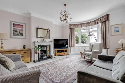 06-7f91JHPropWorld - 25 Dukesthorpe Road - 1.jpg