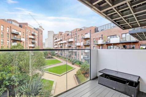 07-22aeJHPropWorld - Flat 5, 7 Station Approach - 