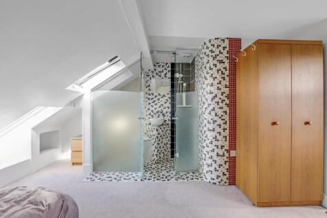 07-c241JHPropWorld - 38 Larkbere Road - 32.jpg