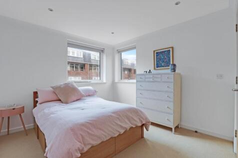 12-41a9JHPropWorld - Flat 3, 104 Wells Park Road -