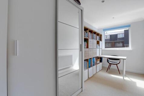 05-60adJHPropWorld - Flat 3, 104 Wells Park Road -