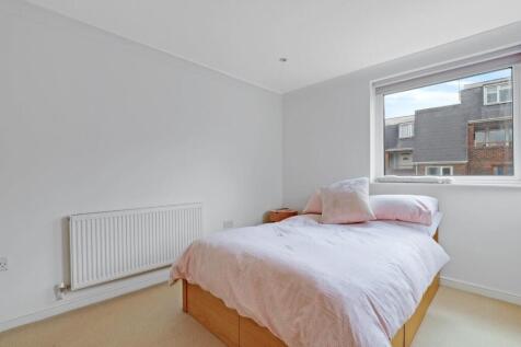 13-3bc3JHPropWorld - Flat 3, 104 Wells Park Road -