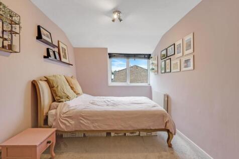 07-38d7JHPropWorld - 9 Prospect Close - 31.jpg