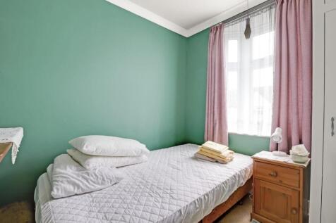 09-7941JHPropWorld - 21 Tannsfeld Road - 25.jpg