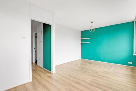 13-9da1JHPropWorld - 15 Hensford Gardens - 13-medi