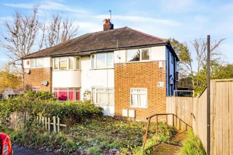 09-2515JHPropWorld - 142 Moremead Road - 43.jpg