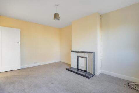 03-bd99JHPropWorld - 142 Moremead Road - 25.jpg