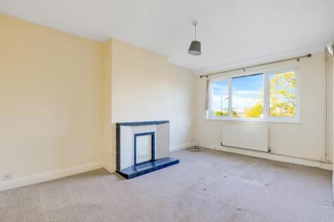 15-e8f0JHPropWorld - 142 Moremead Road - 16.jpg