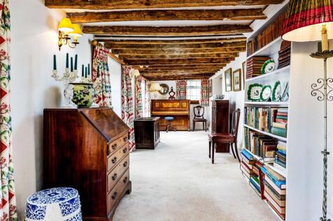 Long Room/Playroom