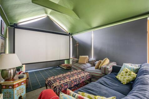 Garden Room / Cinema
