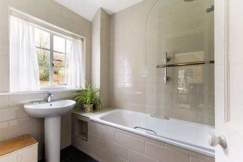 Bath/Shower Room