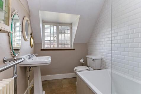 Bath/Shower Room