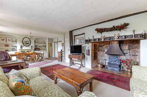 Sitting/Dining Room