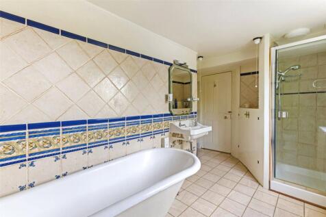 Bath/Shower Room
