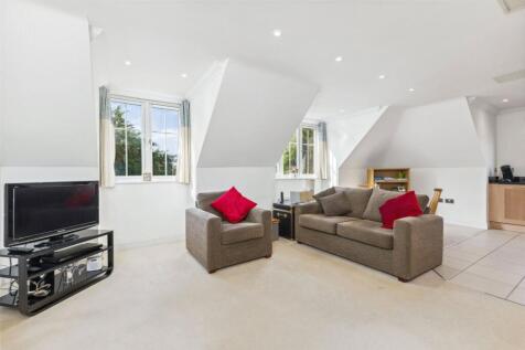 Sitting/Dining Room