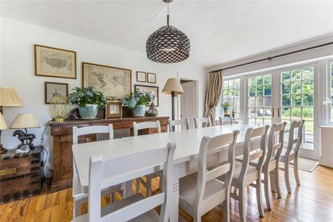 Sitting/Dining Room
