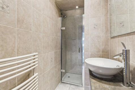 Bath/Shower Room