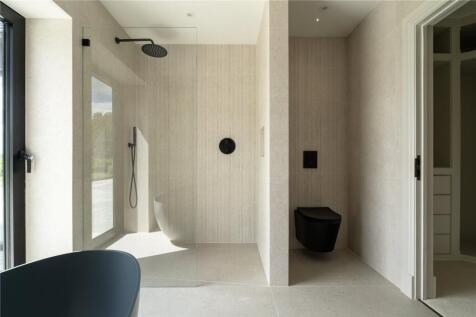 Bath/Shower Room