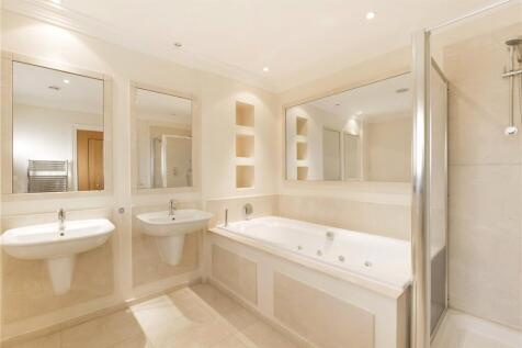 Bath/Shower Room