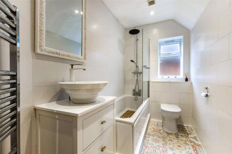 Bath/Shower Room