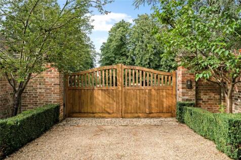 Gated Driveway