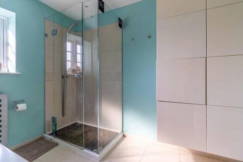 Family Shower Room