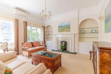 Lounge Area