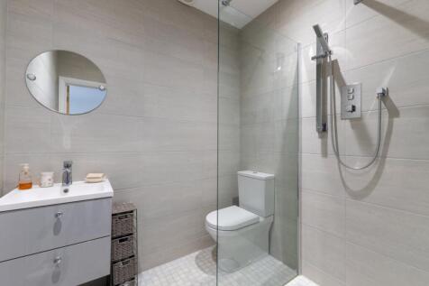 En Suite Shower