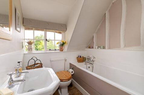 En Suite Bathroom