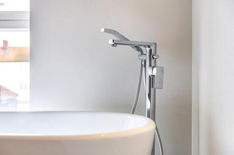Rolltop Bathroom