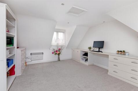 Bedroom/Playroom