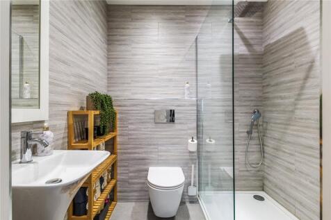 En-Suite 2