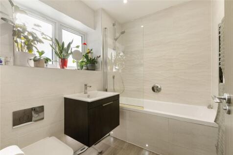 En-Suite 2