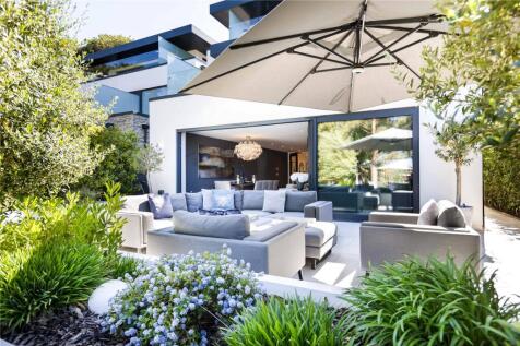 Outdoor Lounge Area