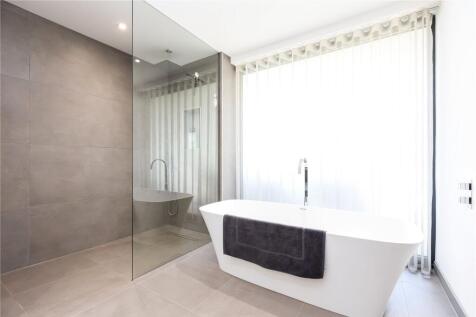 Main Bed En Suite