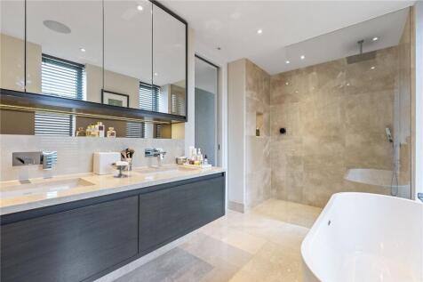 Main En Suite
