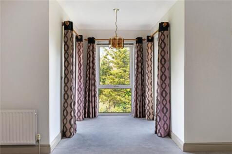 Sitting/Dining Room
